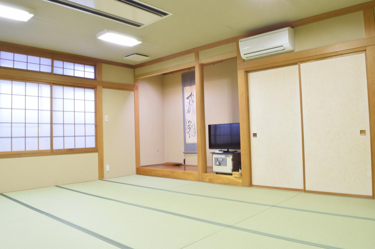 Takasaki Kannonyama Onsen Kinzanso 호텔 외부 사진