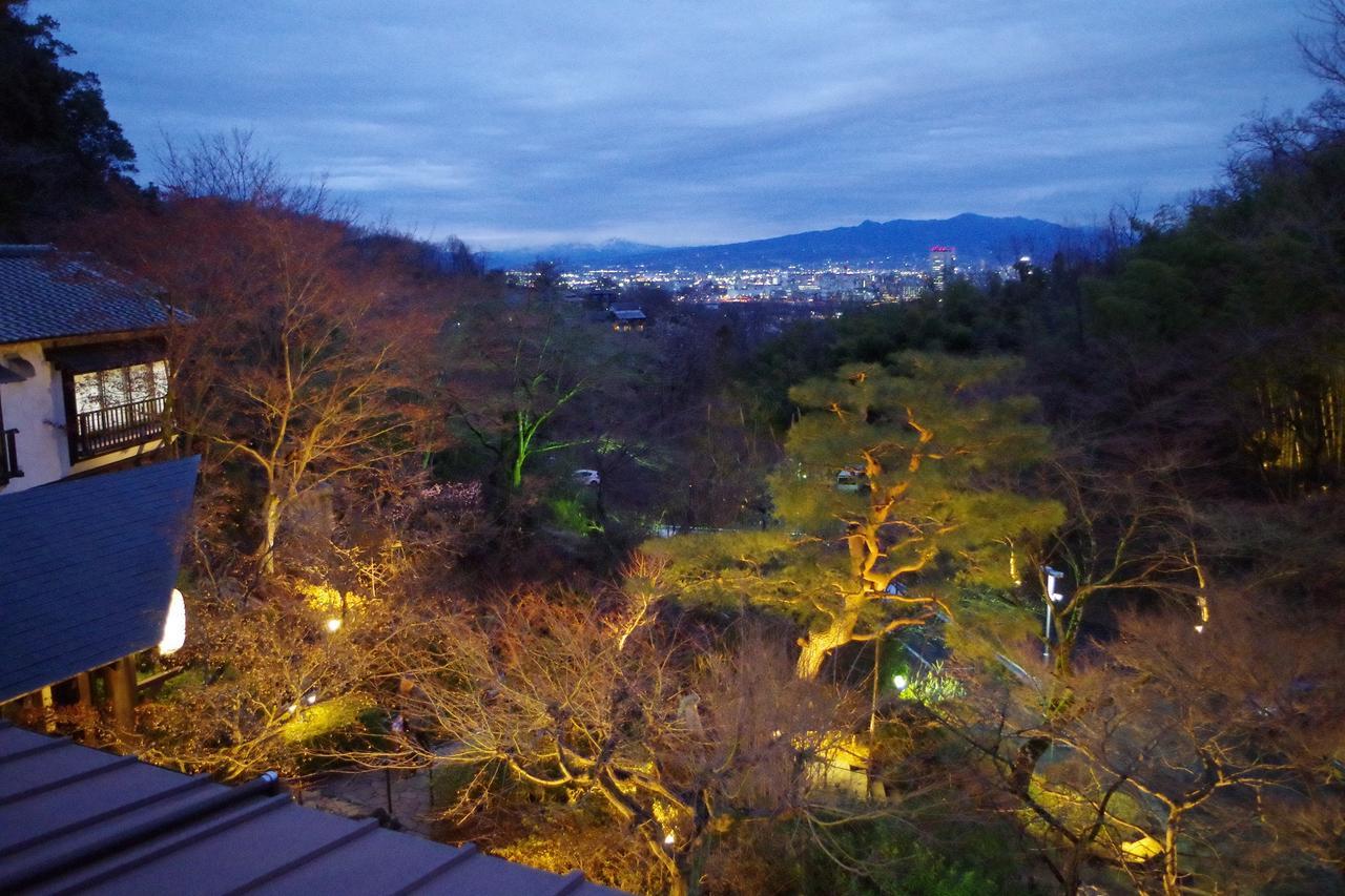 Takasaki Kannonyama Onsen Kinzanso 호텔 외부 사진